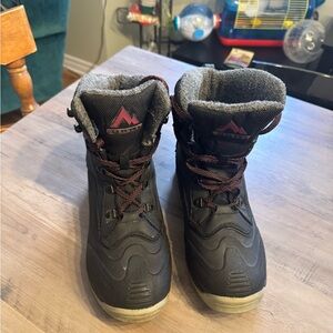 Padded Black Kids Winter Boots